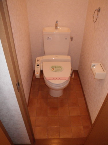 リー・フラーゼ / 307号室 トイレ