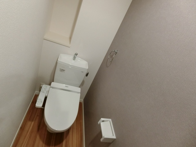 ウエスト　ヴィラ / 702号室 トイレ