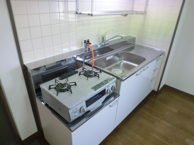 レジデンス秋山 / 301号室 キッチン